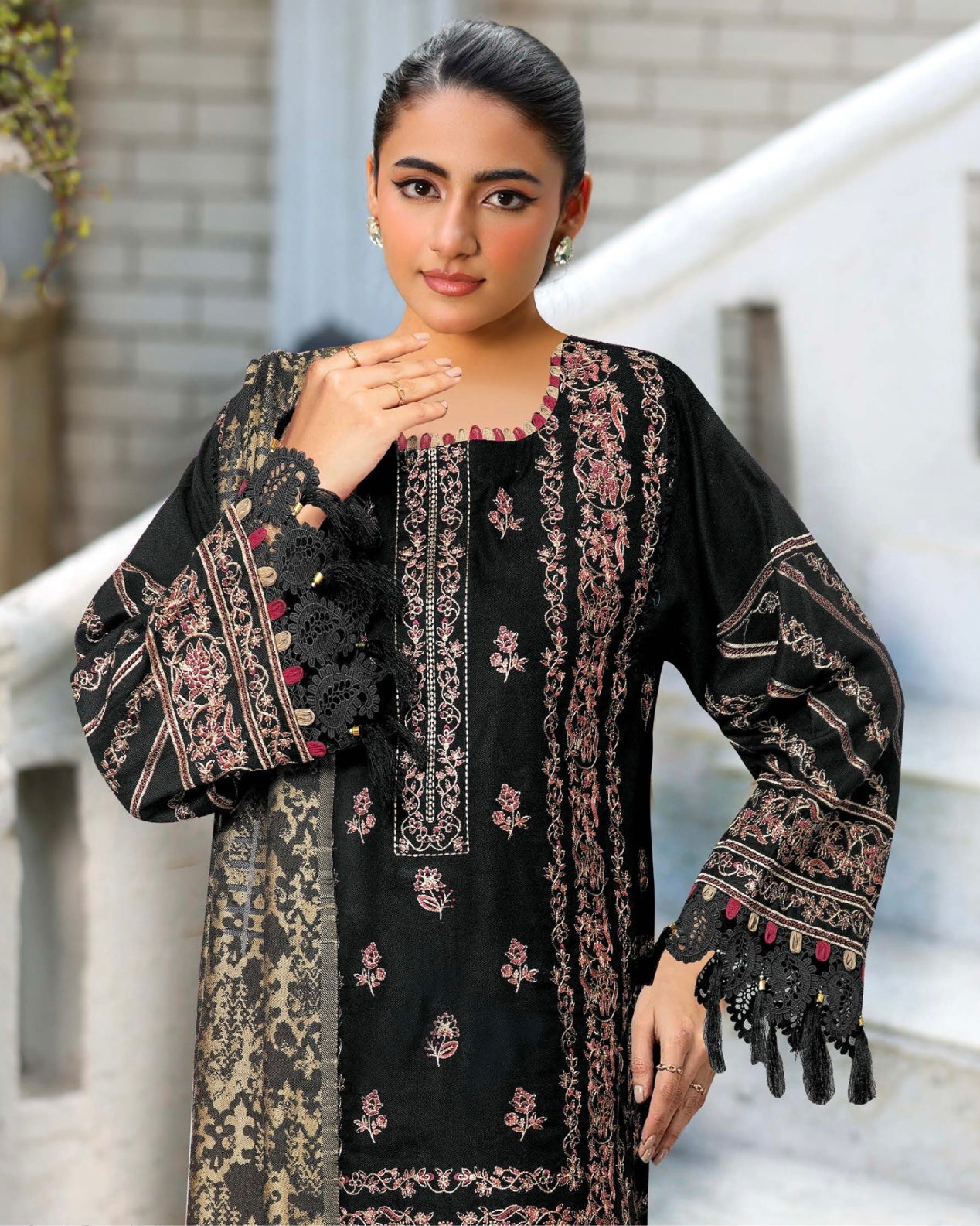 Johra Muse | Khaddar with Jacquard Shawl | Design 1545