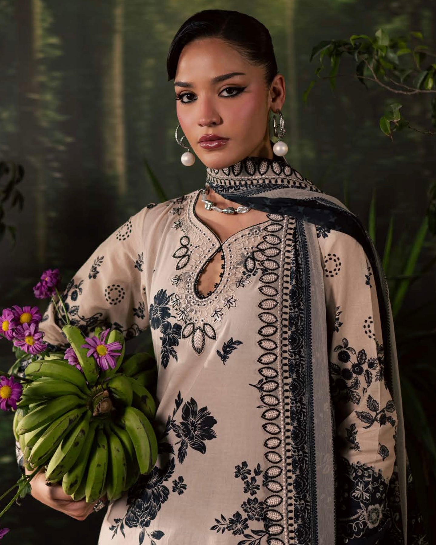 Nureh Daily Delights | Lawn Collection | Design 27