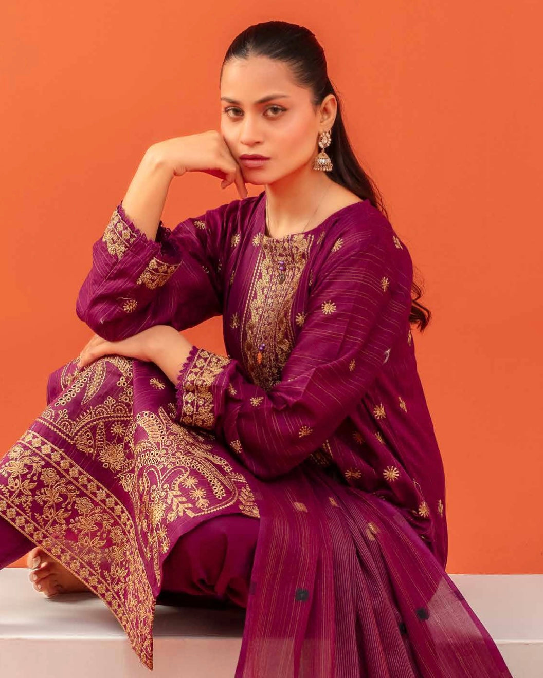 Gullerukh Rangoli | Embroidered Lawn Jacquard Dupatta | Design 2