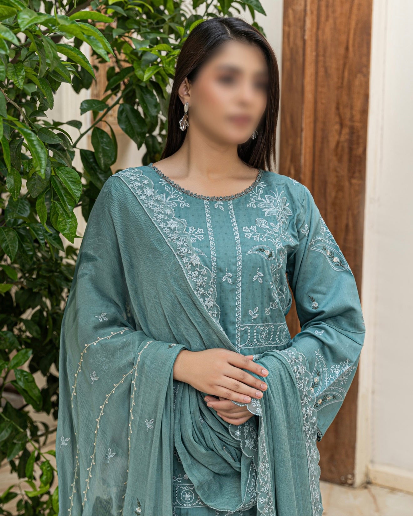 Fantak Xenia | Embroidered Viscose | Design 3
