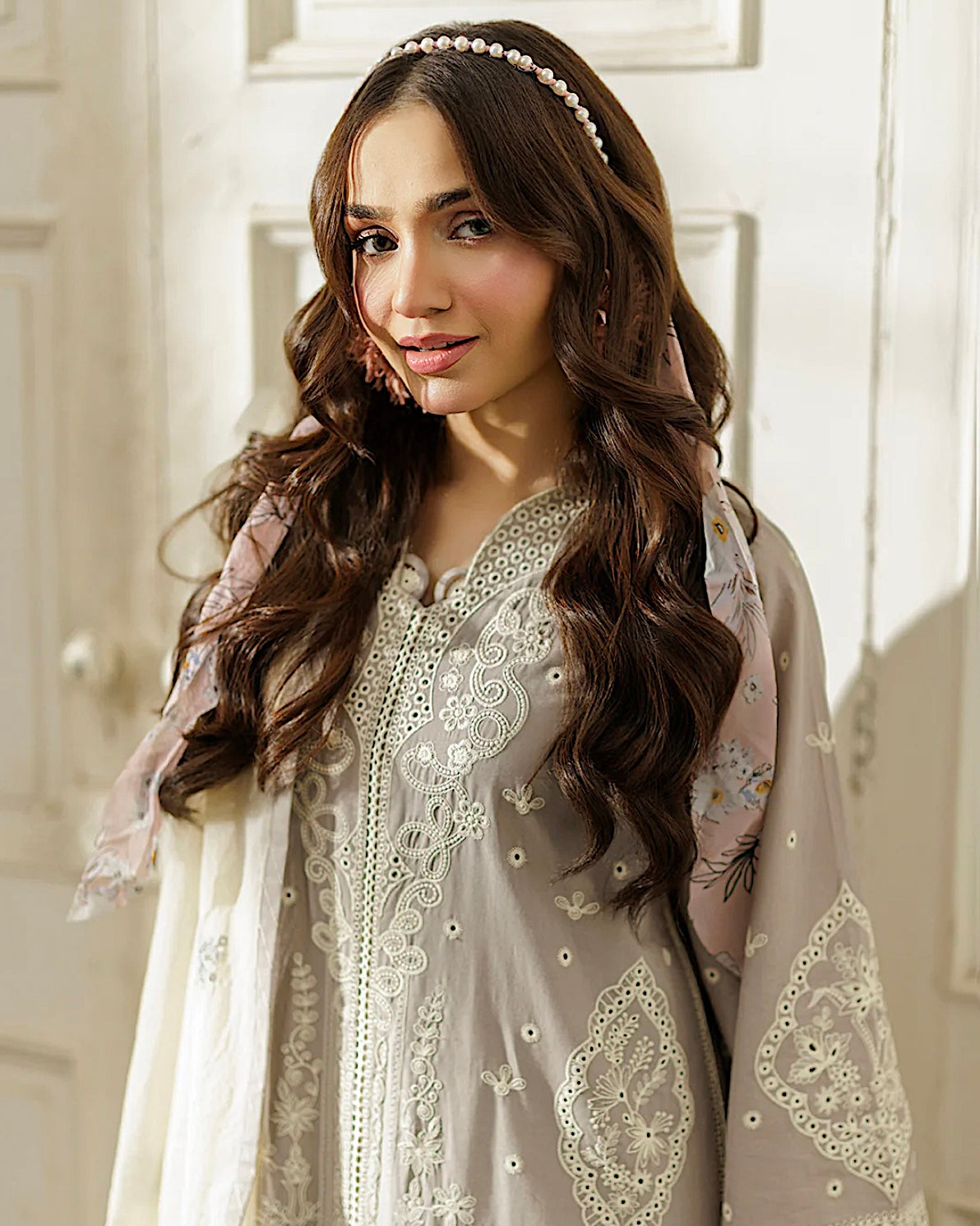 Zellbury Signature | Lawn Chikankari | Design 4024