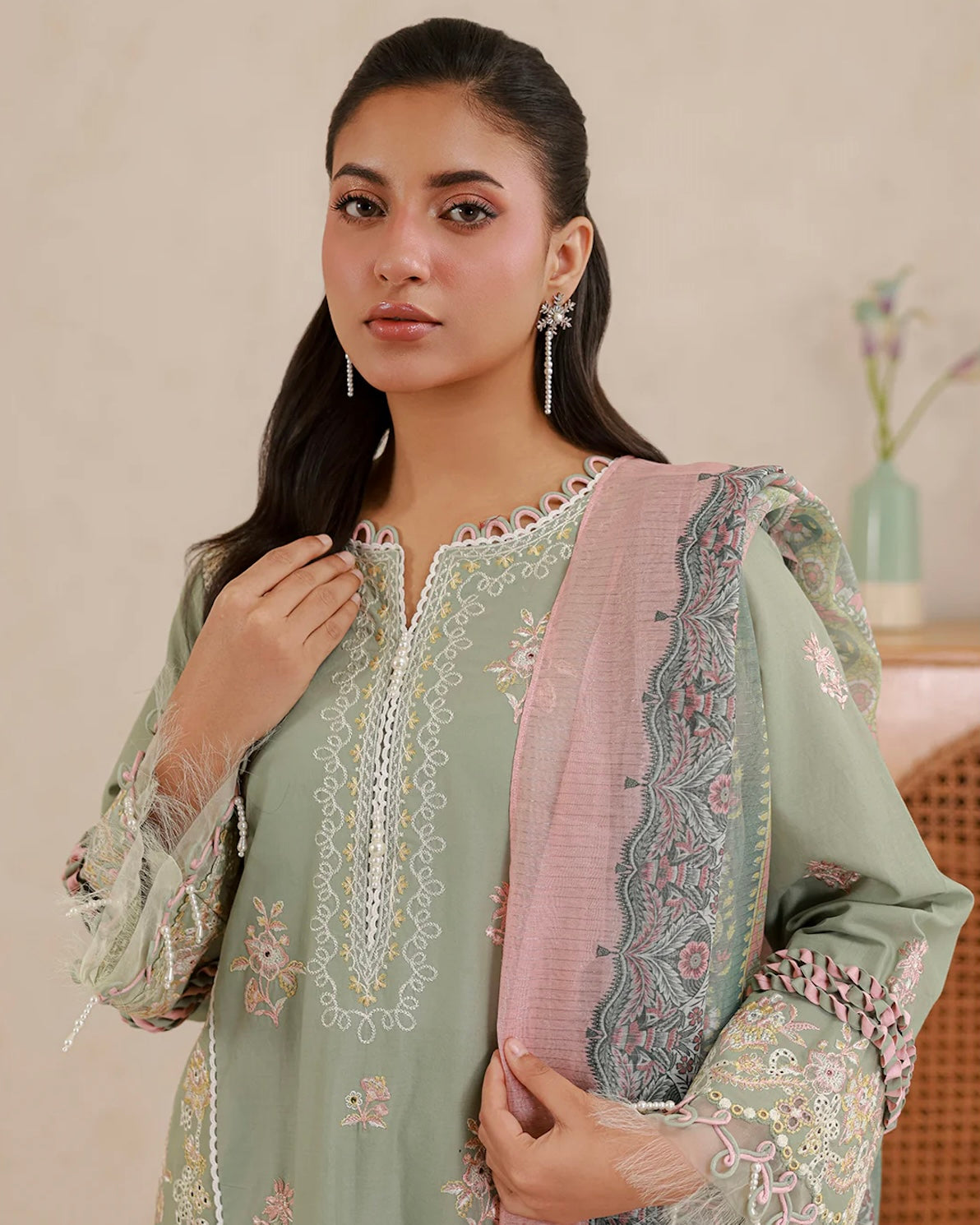 Zellbury Signature | Embroidered Lawn | Design 579