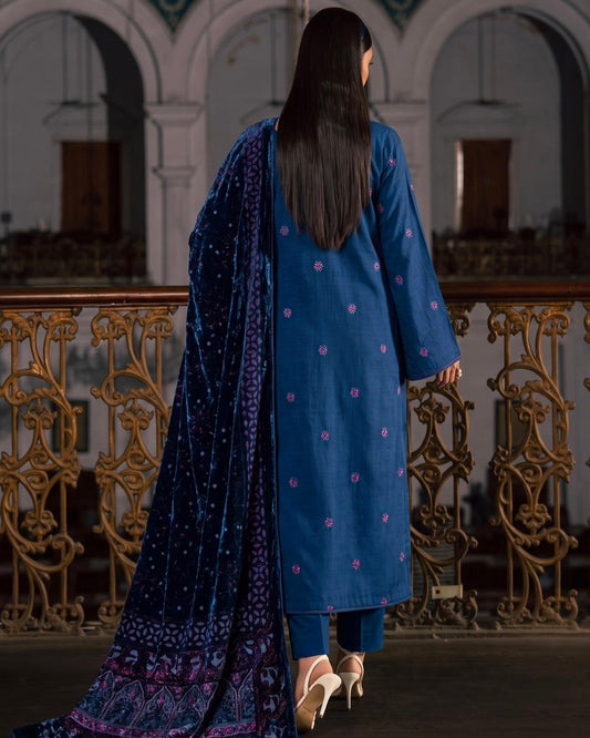 Aizy Amber | Emb Dhanak with Plachi Shawl | Design 5