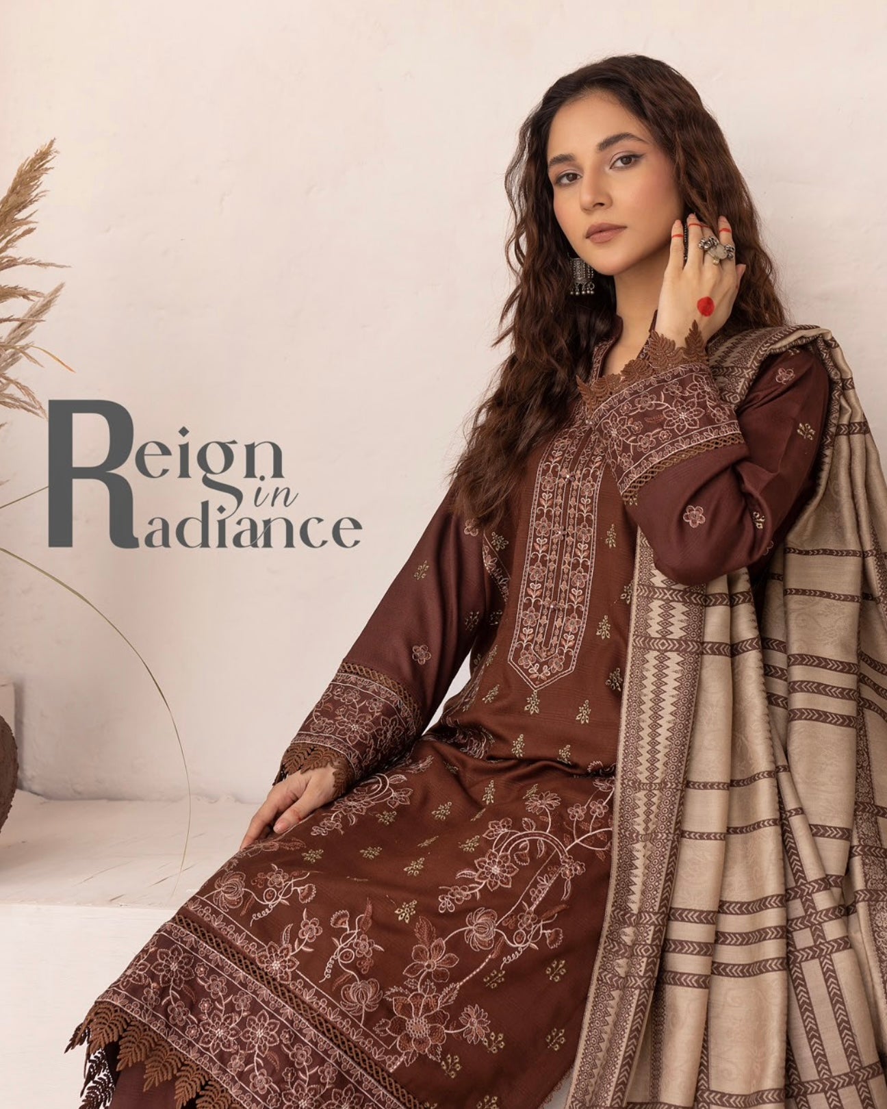 Aalaya Bikhray Moti | Design 4