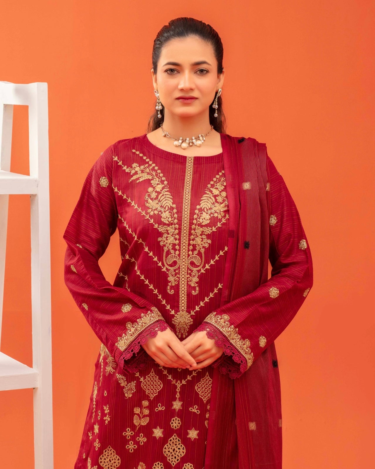 Gullerukh Rangoli | Embroidered Lawn Jacquard Dupatta | Design 6