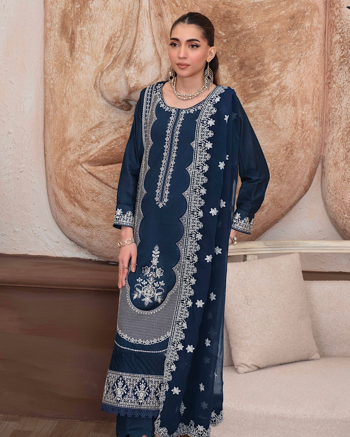 GulleRukh Upscale | Emb Lawn Emb Chiffon Dupatta | Design 6