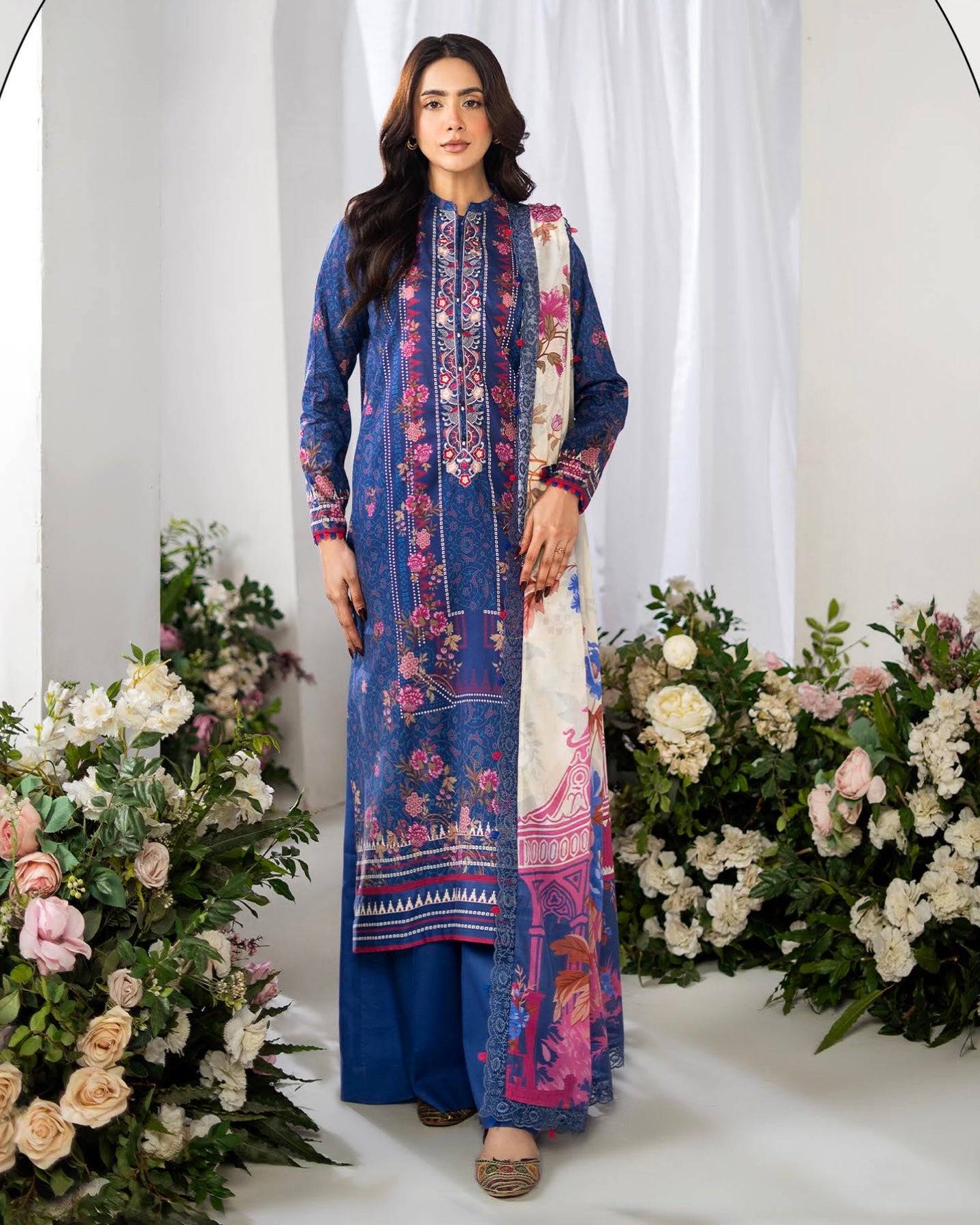 GullJee Haneen | Embroidered Lawn | Design 10