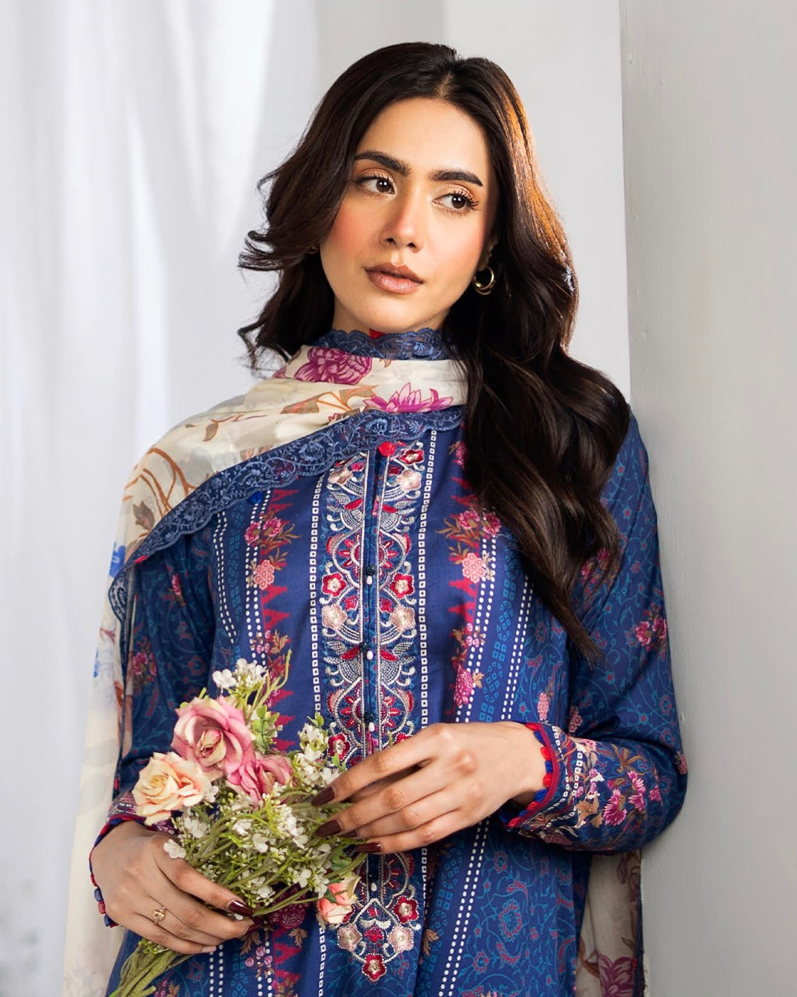 GullJee Haneen | Embroidered Lawn | Design 10
