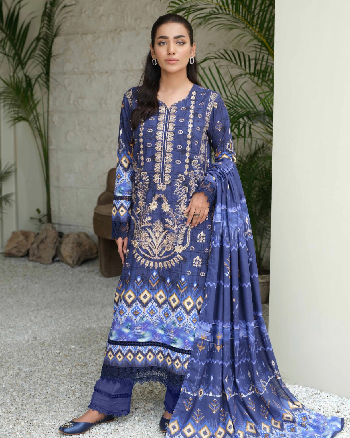 Johra | Charismatic | Khaddar 3pc | Design 124