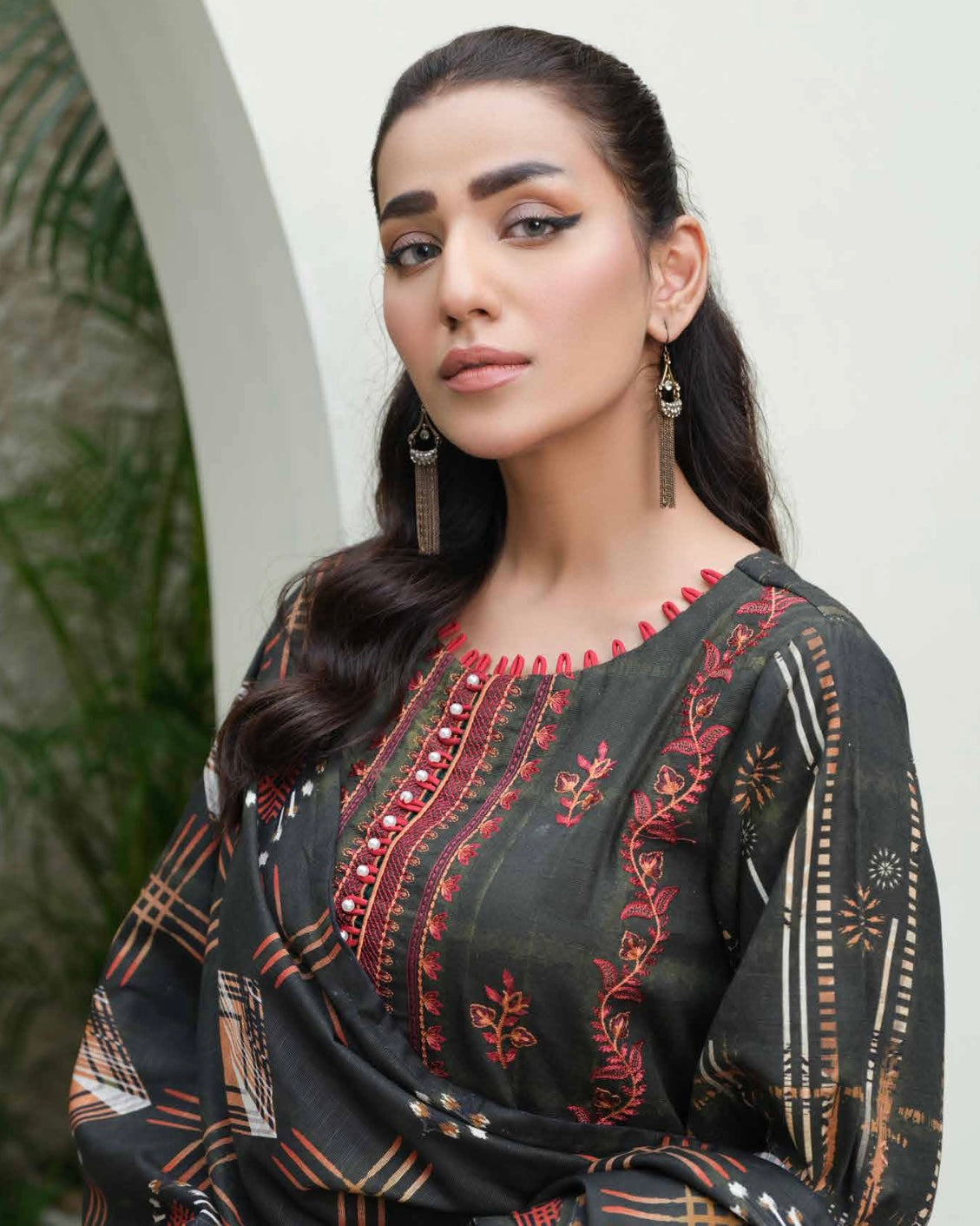 Johra | Charismatic | Khaddar 3pc | Design 125