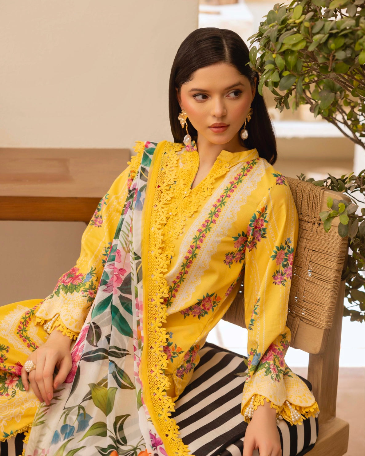Naqsh | Fusion | 3pc Printed Lawn | Design 141