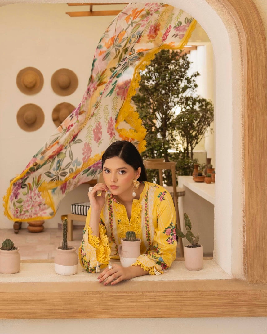 Naqsh | Fusion | 3pc Printed Lawn | Design 141