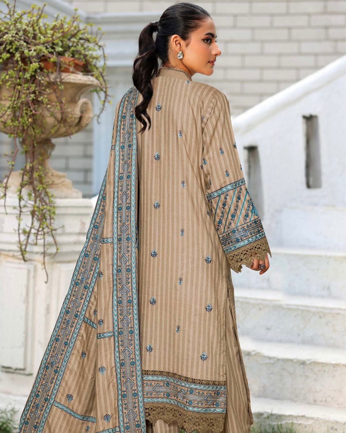 Johra Celeste | Embroidered Winter | Design 1443