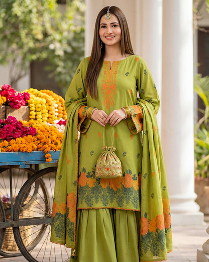 Gullerukh Banarsi | Jacquard Lawn | Design 1