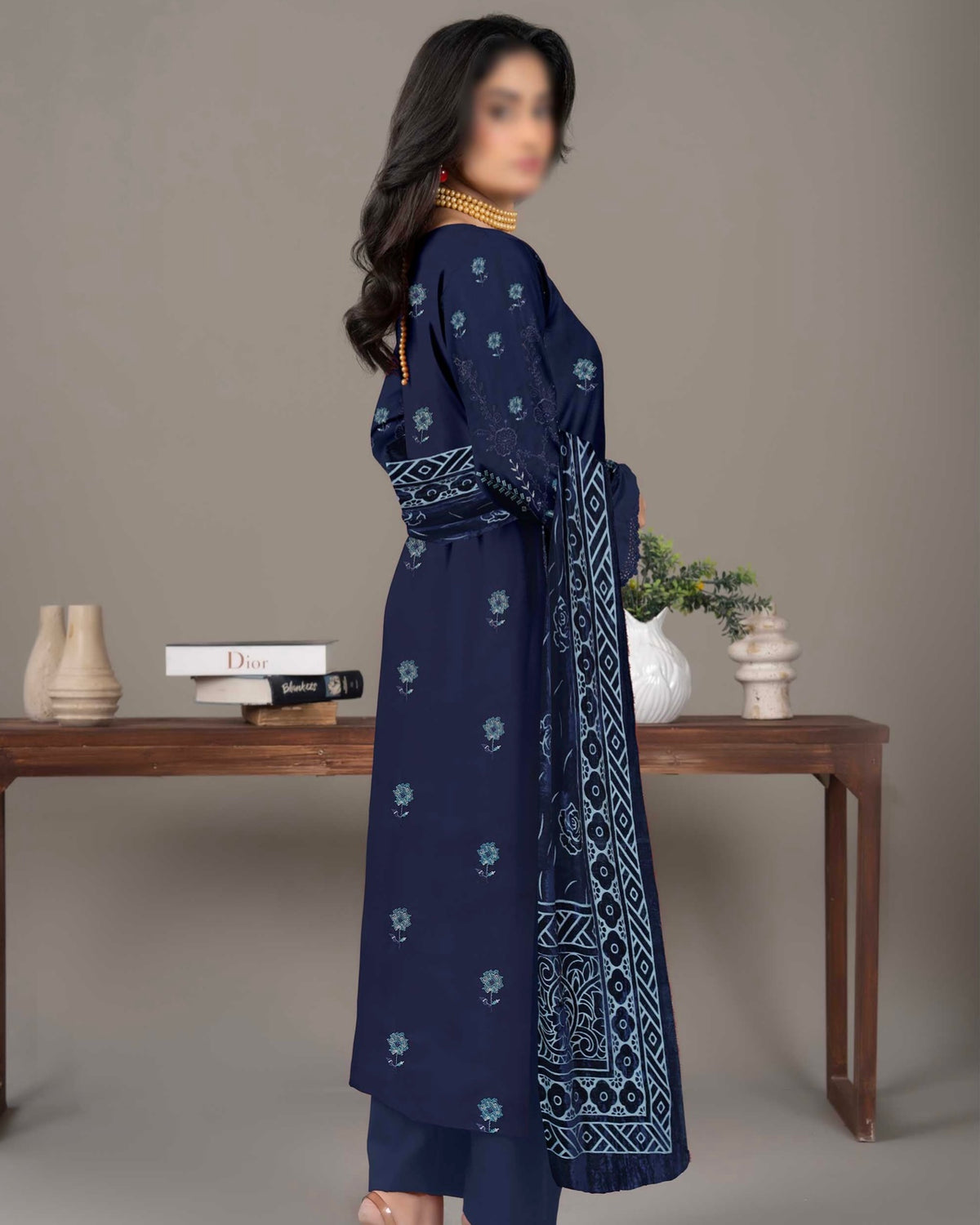 Fantak Zabaish | Emb Dhanak with Plachi Shawl | Design 1