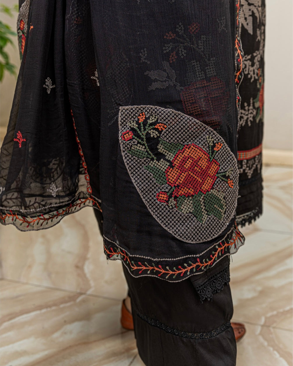 Fantak Xenia | Embroidered Viscose | Design 1