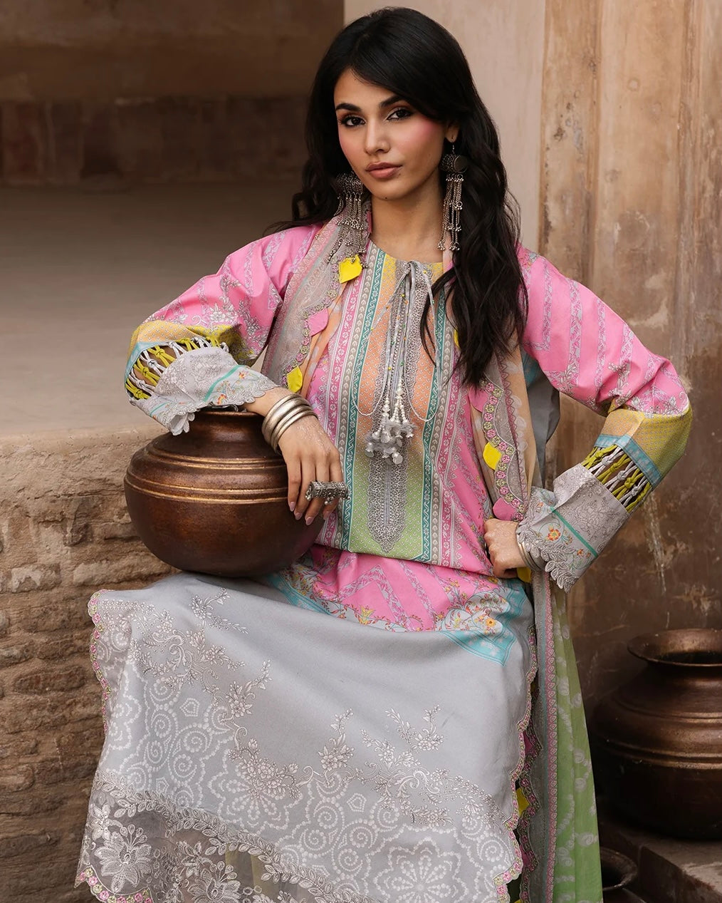 Charizma Chunri | Lawn Collection | Design 1