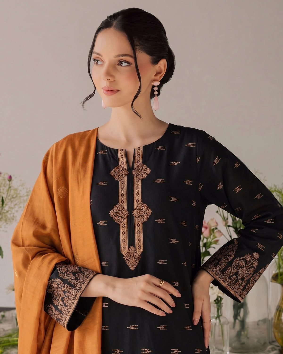 Gullerukh Banarsi | Jacquard Linen | Design 1