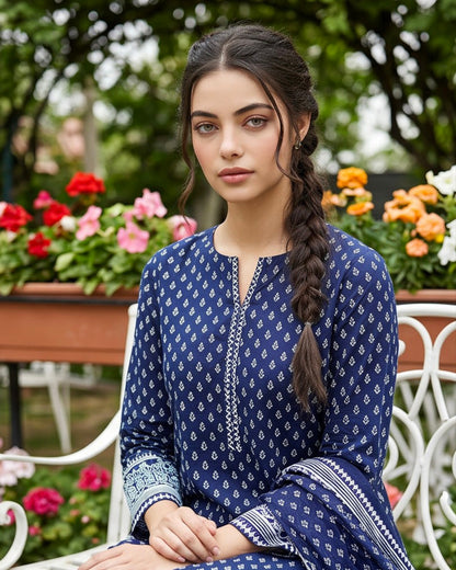 Regalia | Gold Paste Printed Lawn 3pc | Design 1