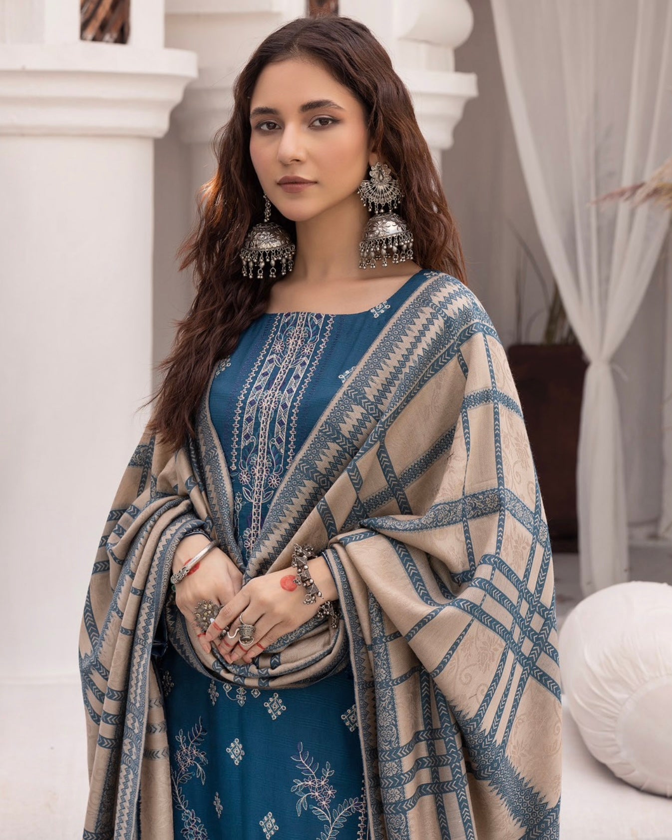 Aalaya Bikhray Moti | Design 3