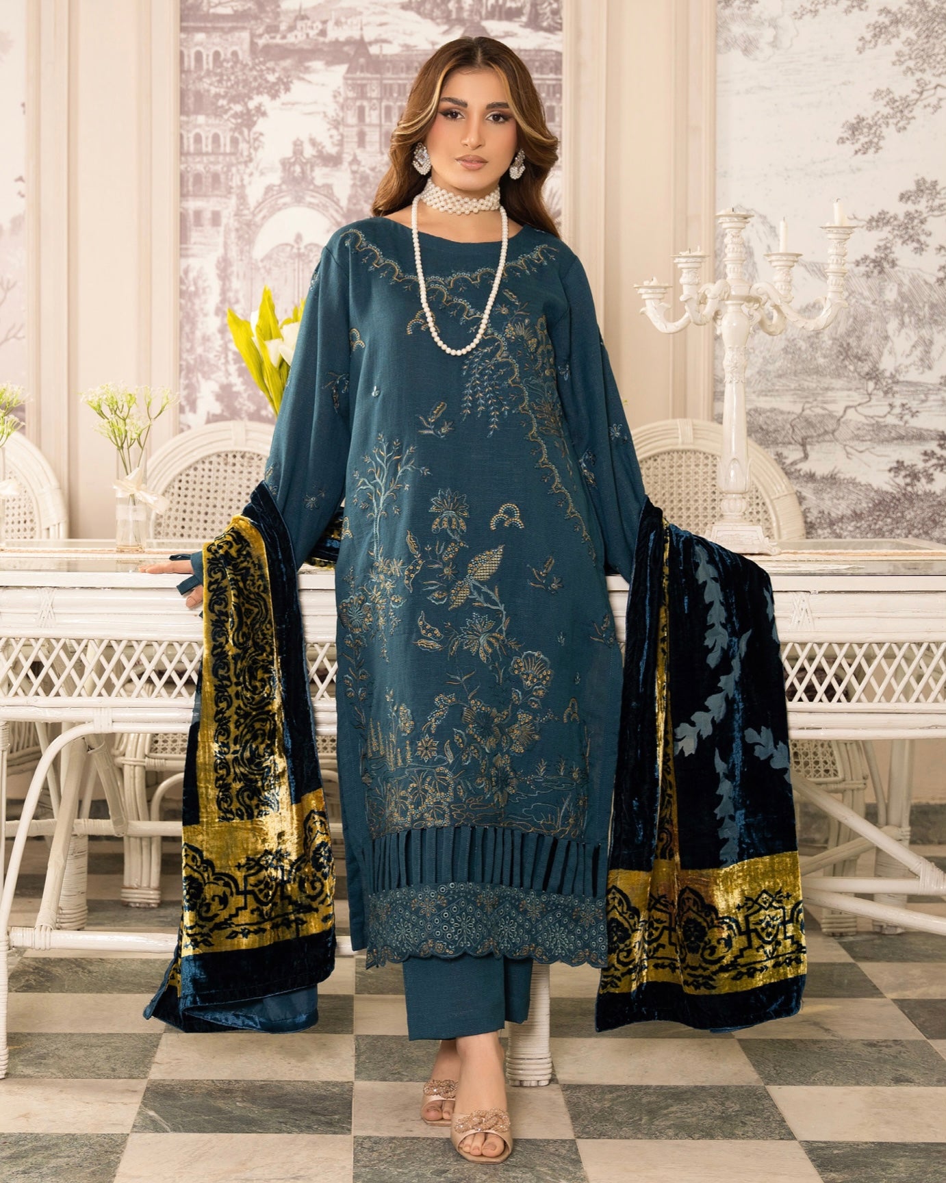 Rangreet | Embroidered Zari Dhanak | Plachi Shawl | Design 1
