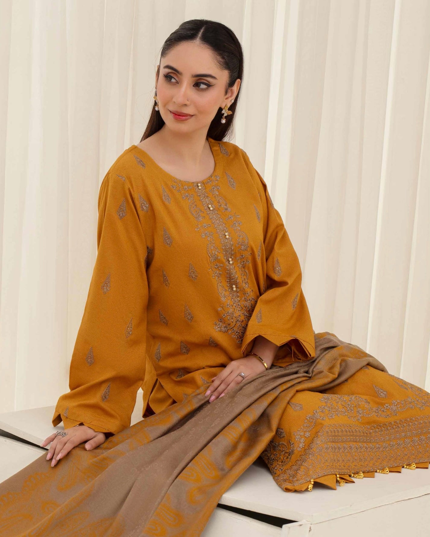 Gull-e-Rukh | Embroidered Dhanak Pashmina Shawl | Design 1