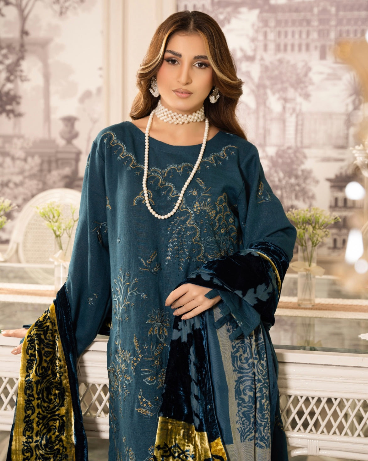 Rangreet | Embroidered Zari Dhanak | Plachi Shawl | Design 1