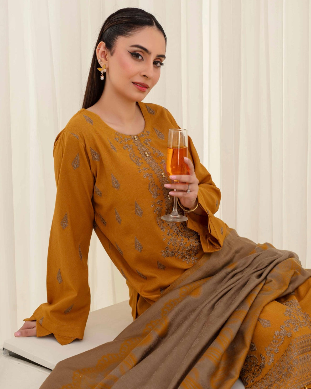 Gull-e-Rukh | Embroidered Dhanak Pashmina Shawl | Design 1