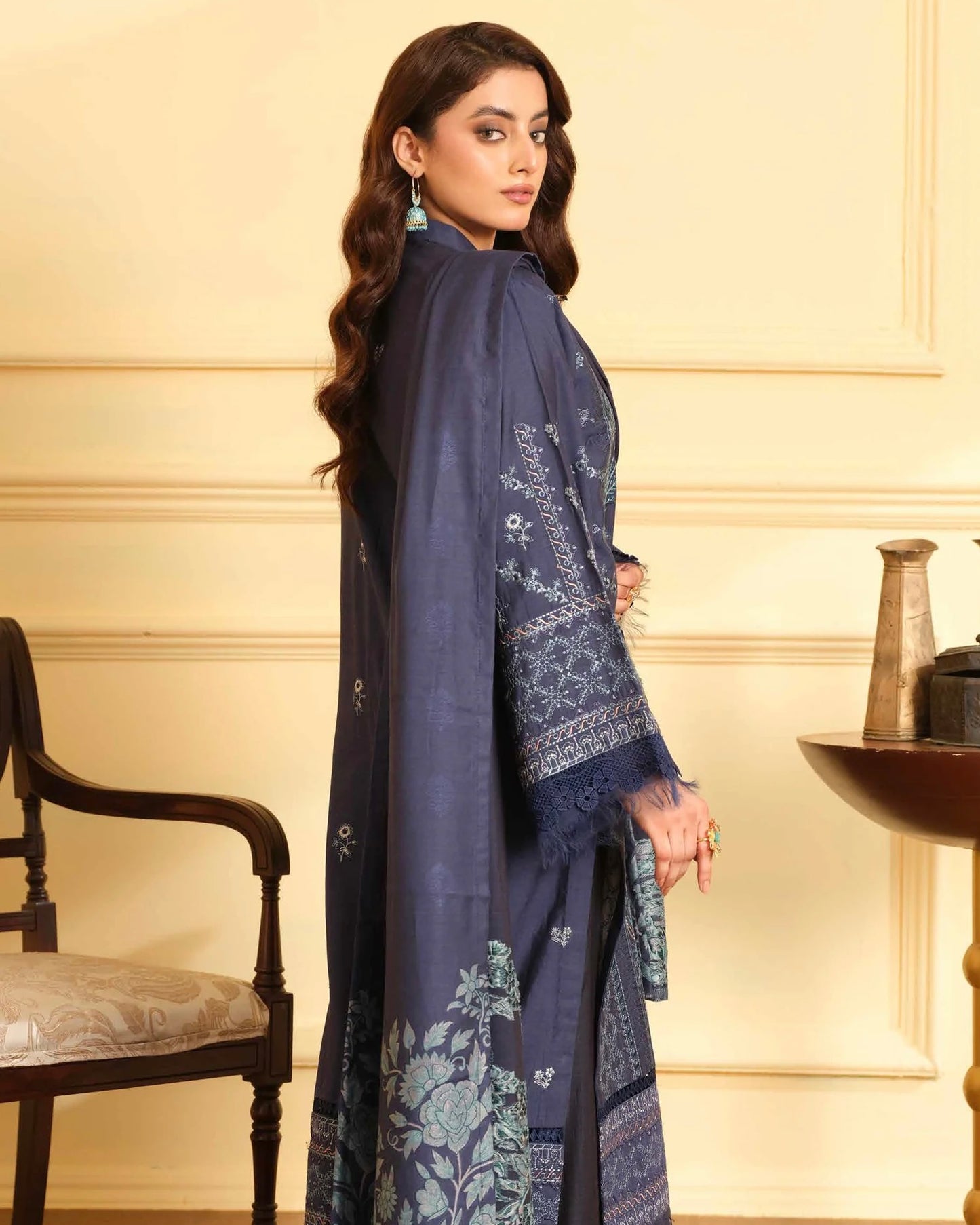 Johra Mehmat | Chambray Jacquard Shawl | Design 279