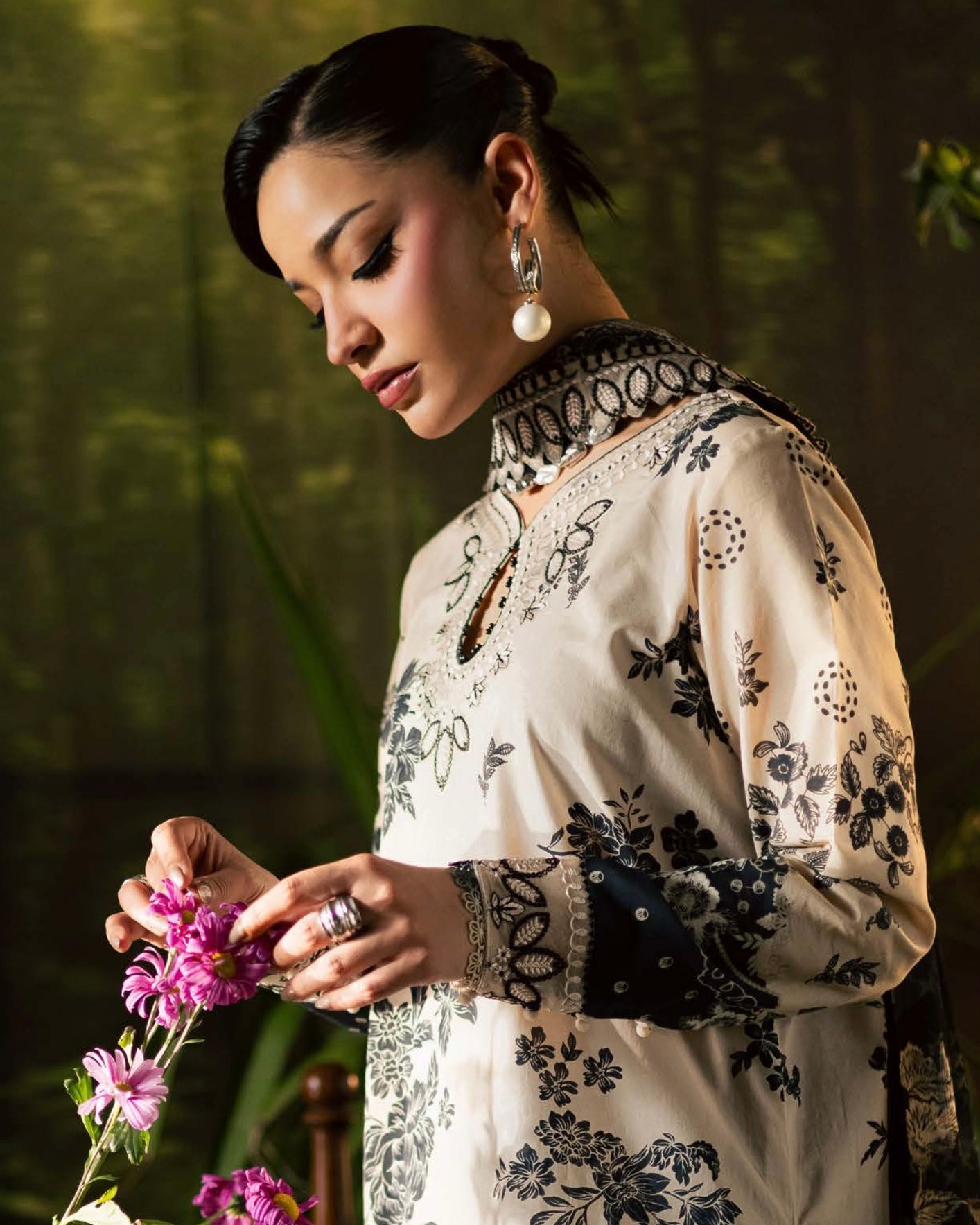 Nureh Daily Delights | Lawn Collection | Design 27