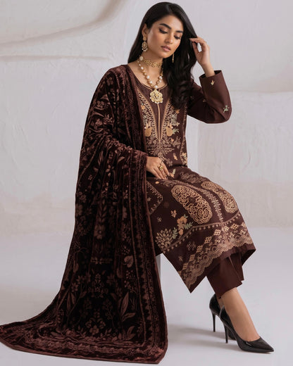 Aizy Zelora | Emb Zari Dhanak with Plachi Shawl | Design 2