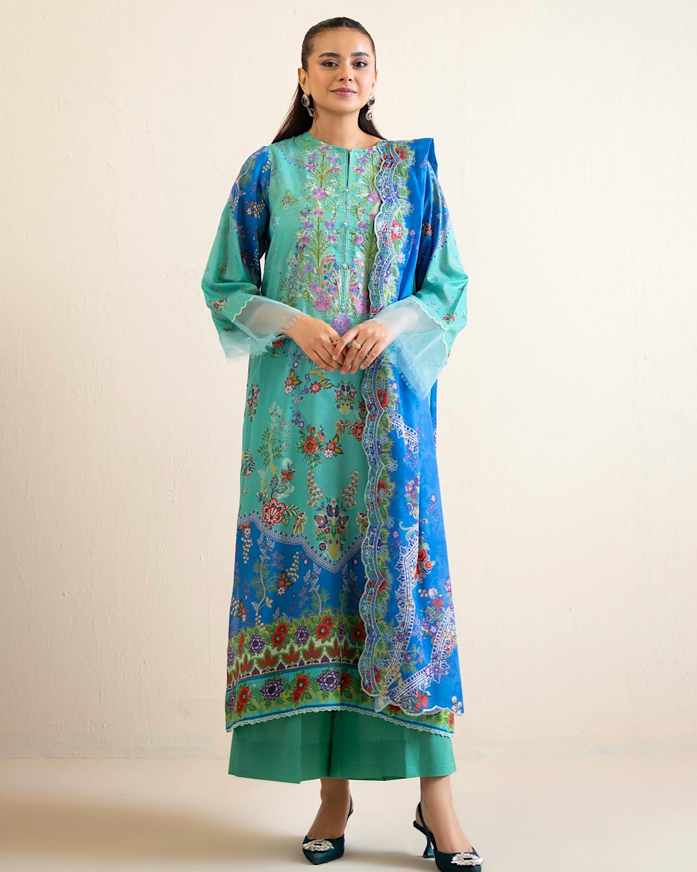 GullJee Hania | Embroidered Lawn | Design 2