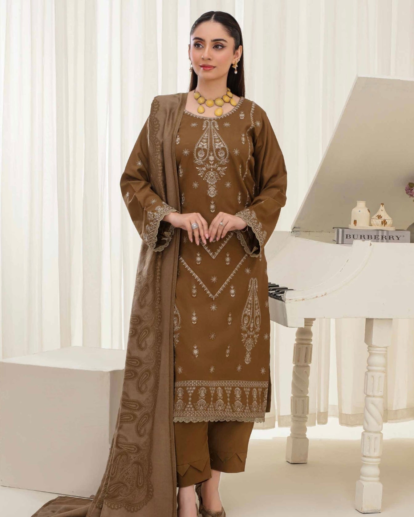 Gull-e-Rukh | Embroidered Dhanak Pashmina Shawl | Design 2