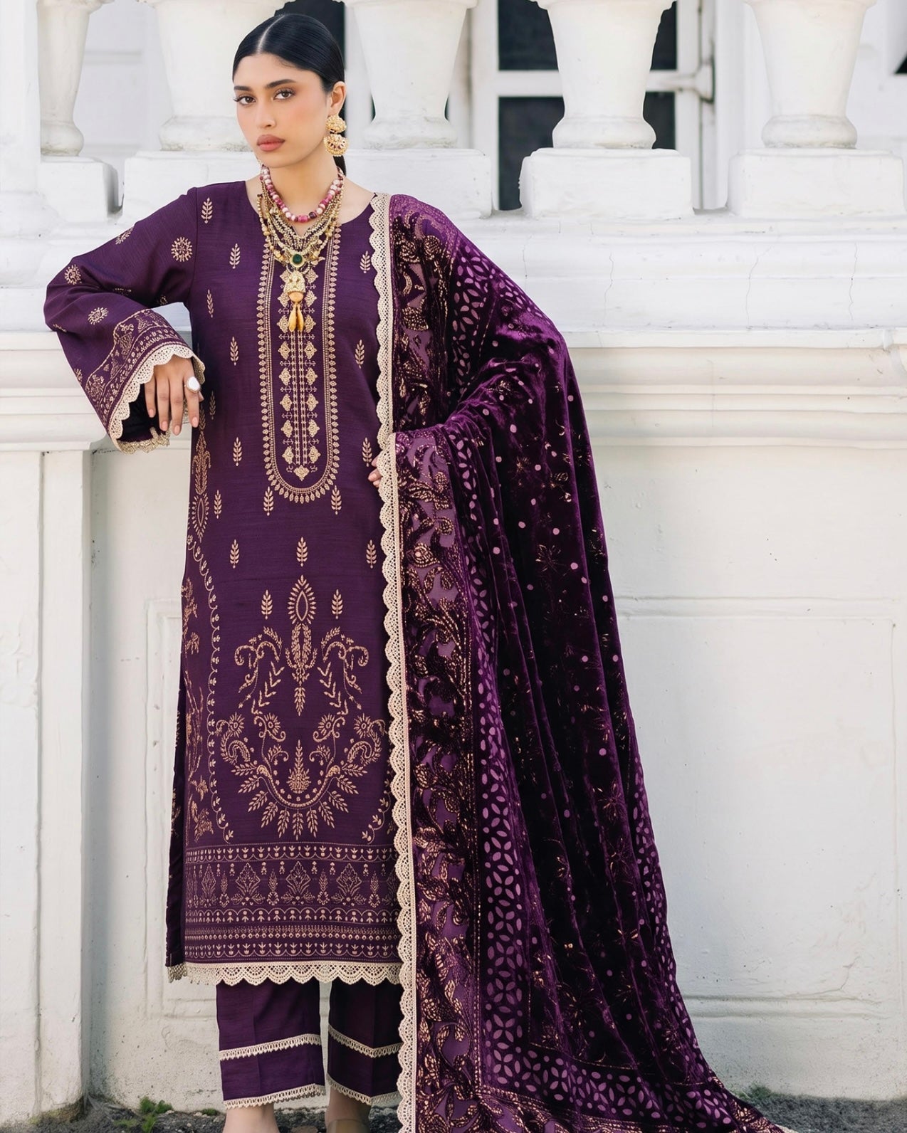 Aizy Amber | Emb Dhanak with Plachi Shawl | Design 2