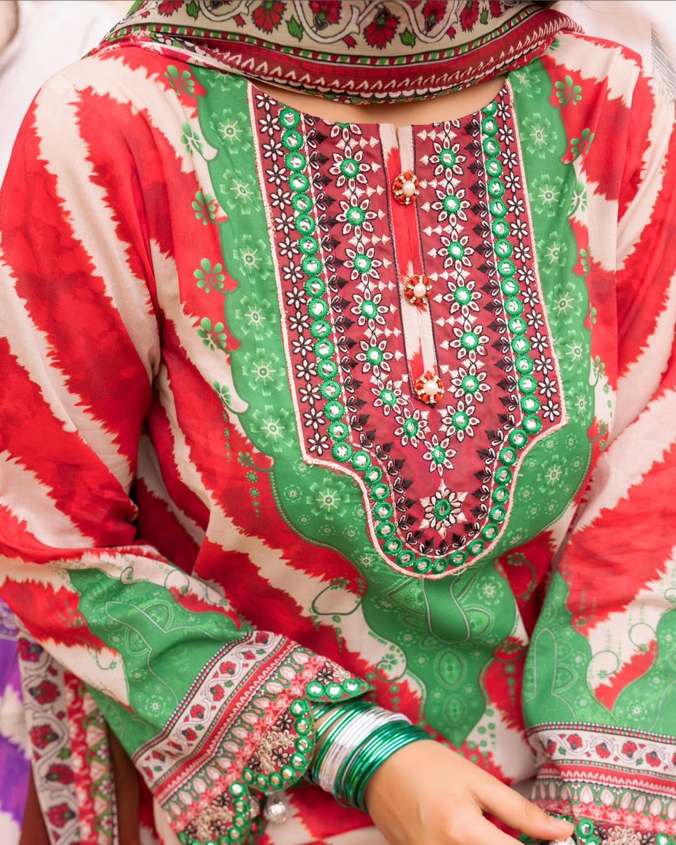 Omre Phool Nagar Vol 112 | Lawn Collection | Design 2