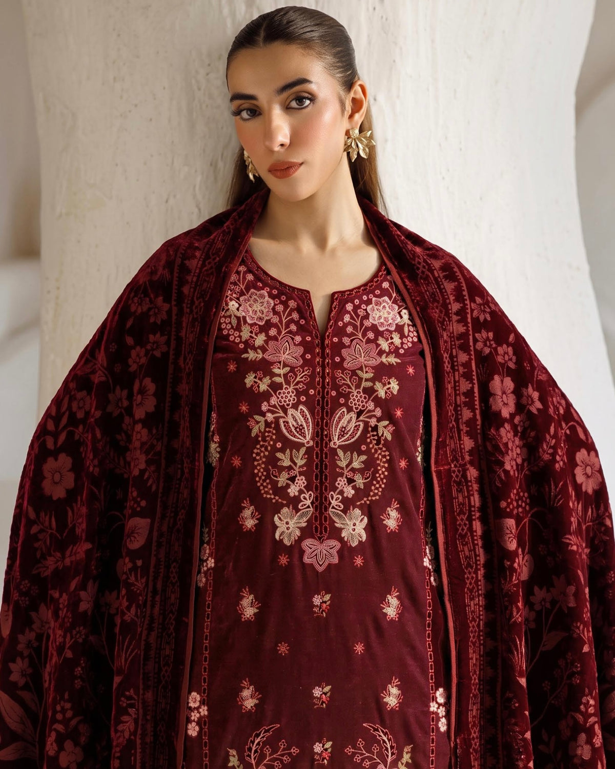 Aizy Anaya | Emb Zari Dhanak with Plachi Shawl | Design 2