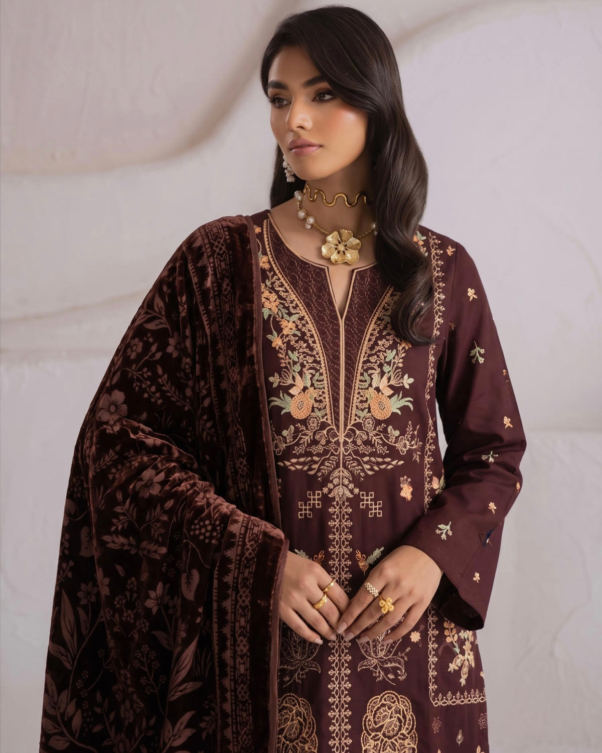 Aizy Zelora | Emb Zari Dhanak with Plachi Shawl | Design 2
