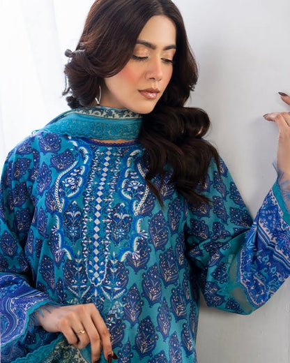 GullJee Haneen | Embroidered Lawn | Design 2