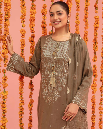Gullerukh Dilkash | Embroidered Zari Wool | Design 2
