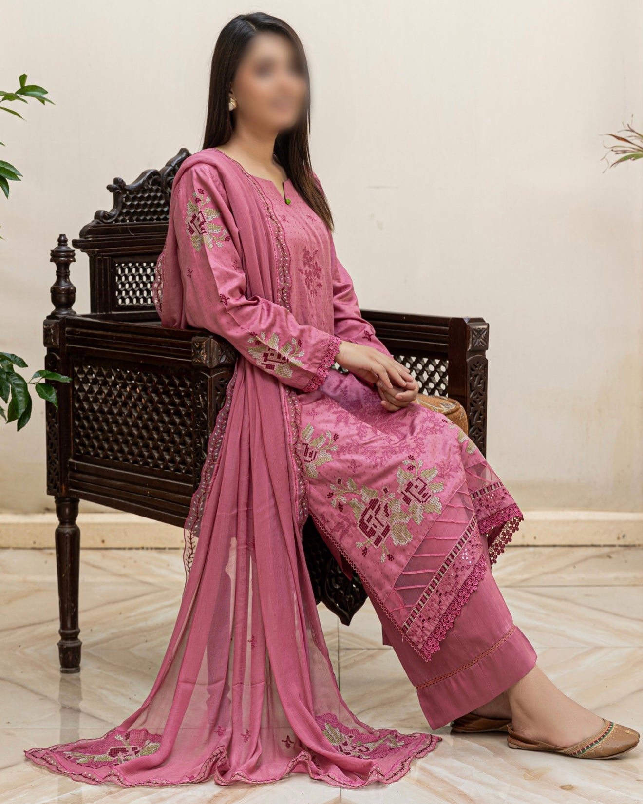 Fantak Xenia | Embroidered Viscose | Design 2