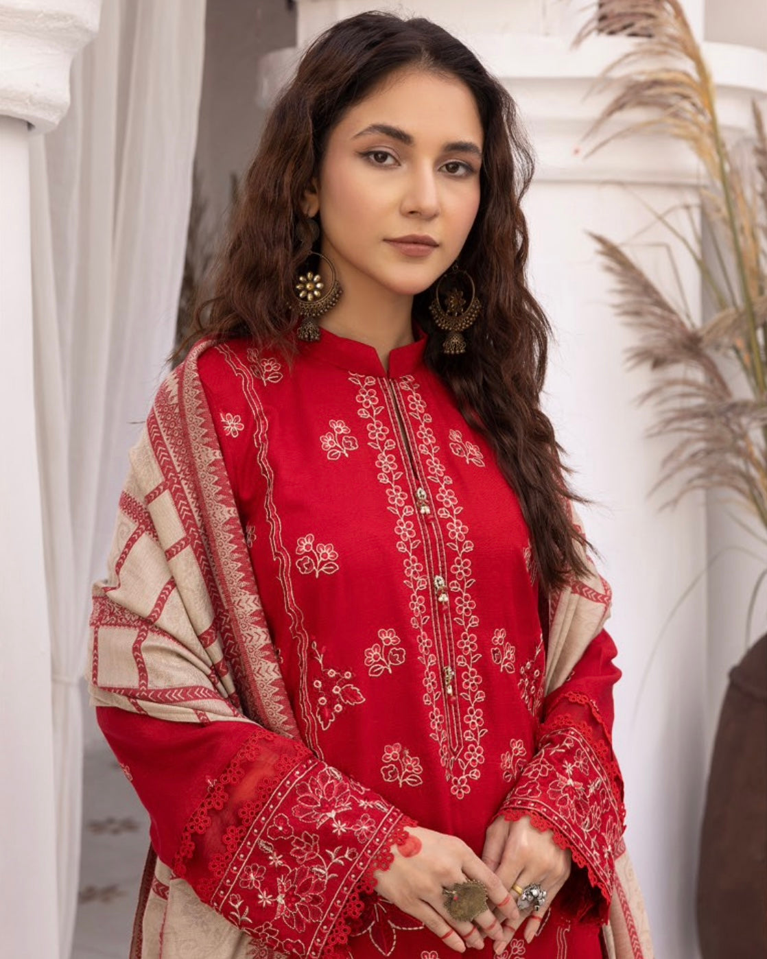 Aalaya Bikhray Moti | Design 2