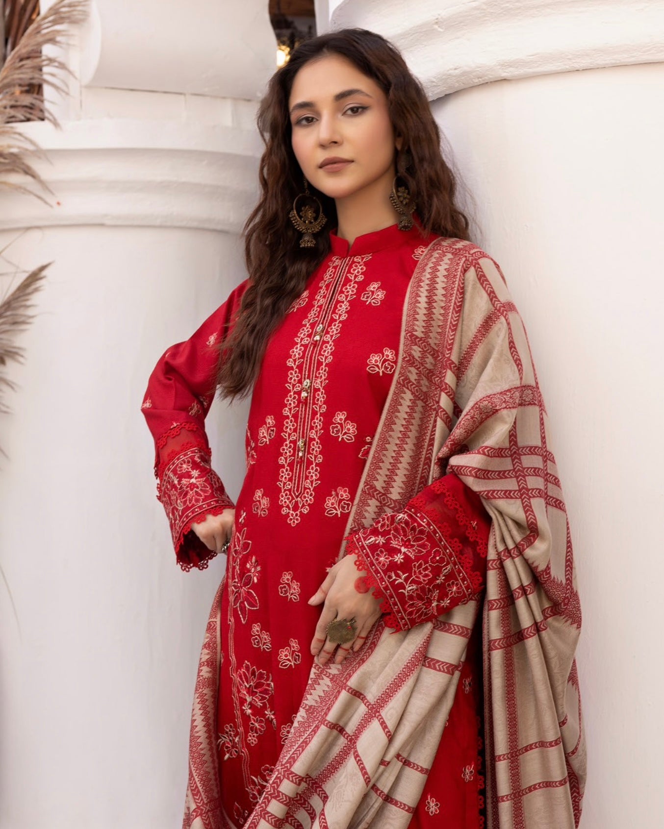 Aalaya Bikhray Moti | Design 2