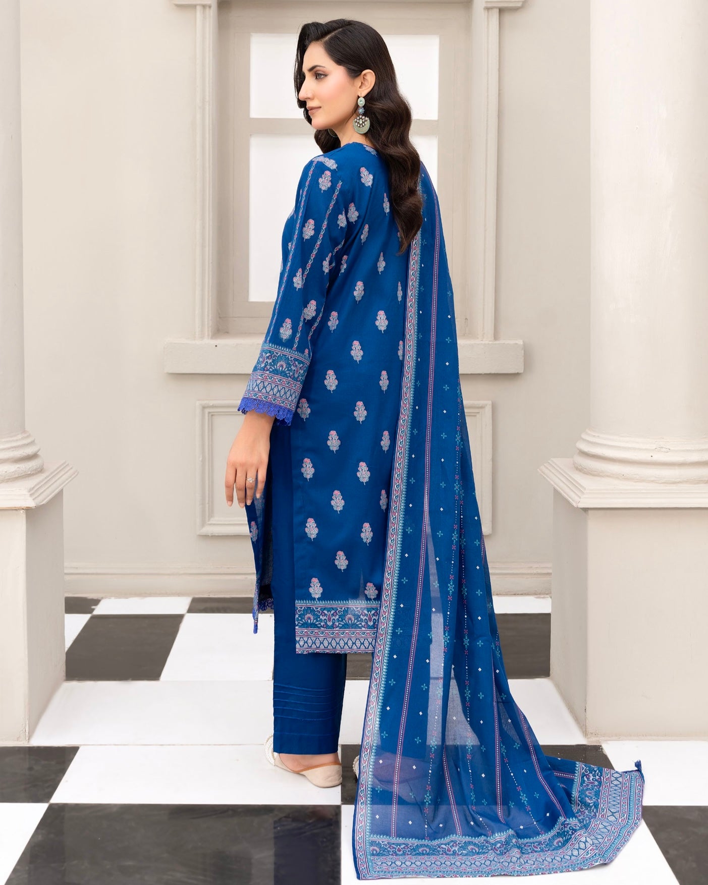 Legends | Paste Printed Lawn 3pc | Design 357