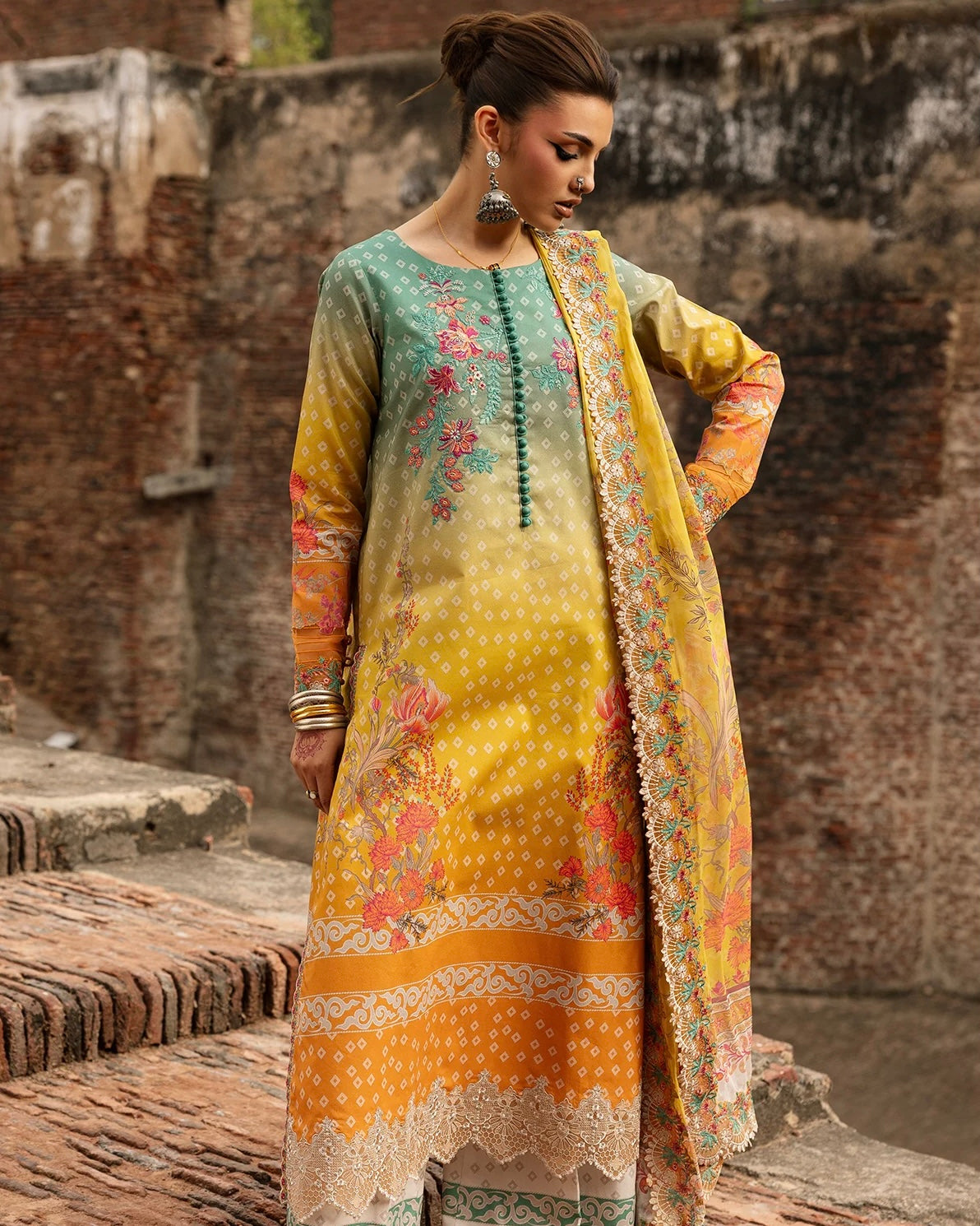 Charizma Chunri | Lawn Collection | Design 3