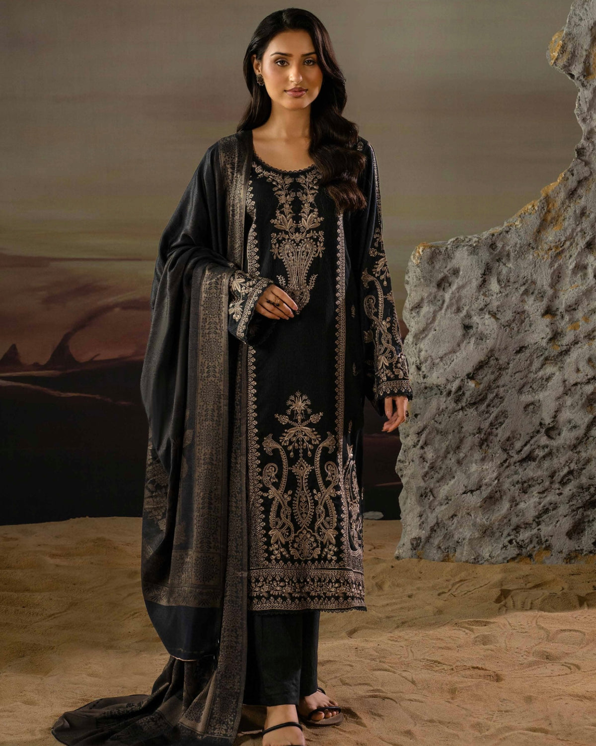 Gullerukh Goonj | Embroidered Stripe Dhanak Wool | Design 3