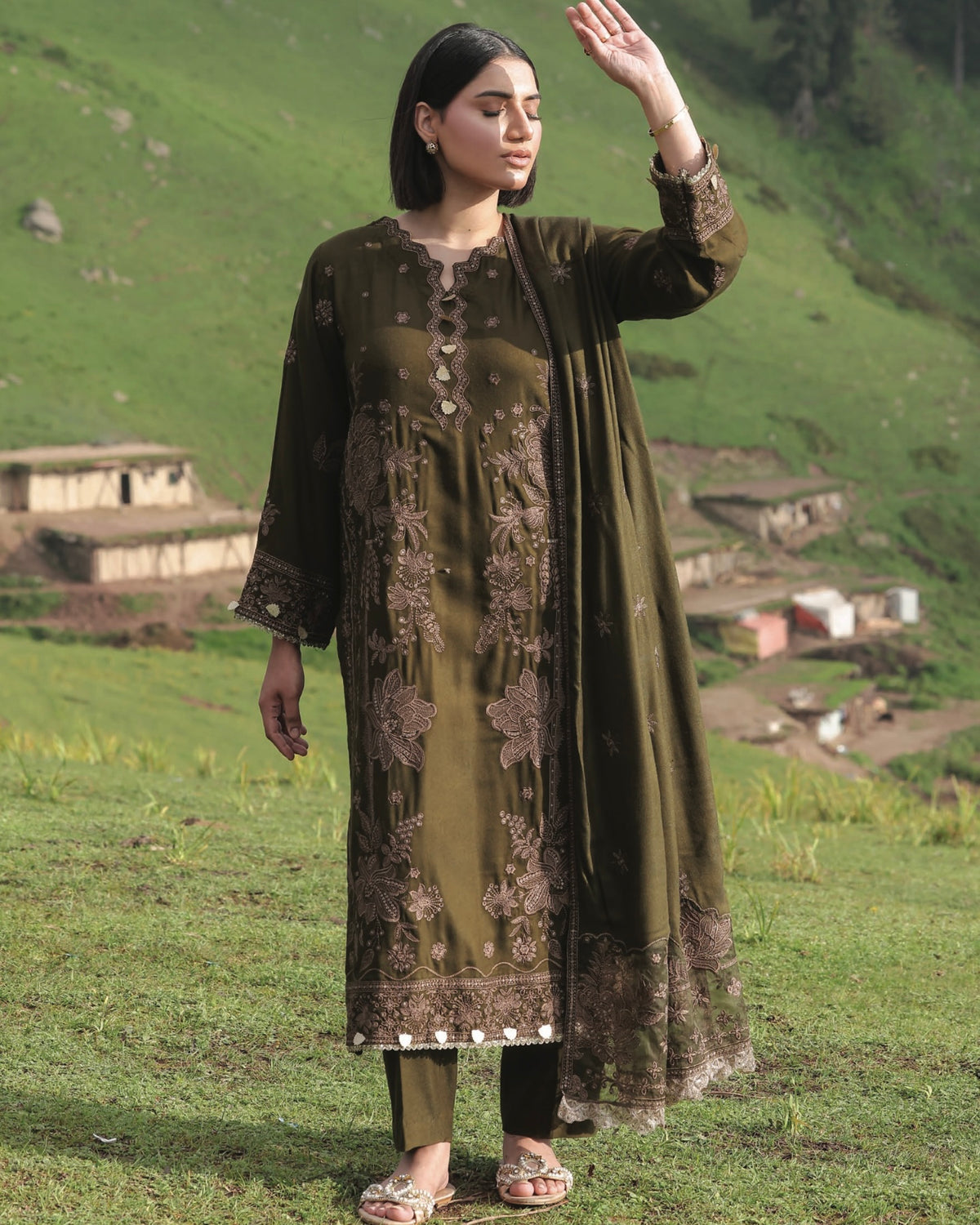 Gullerukh Wadi Ishq | Emb Peach Leather with Emb Shawl | Design 3
