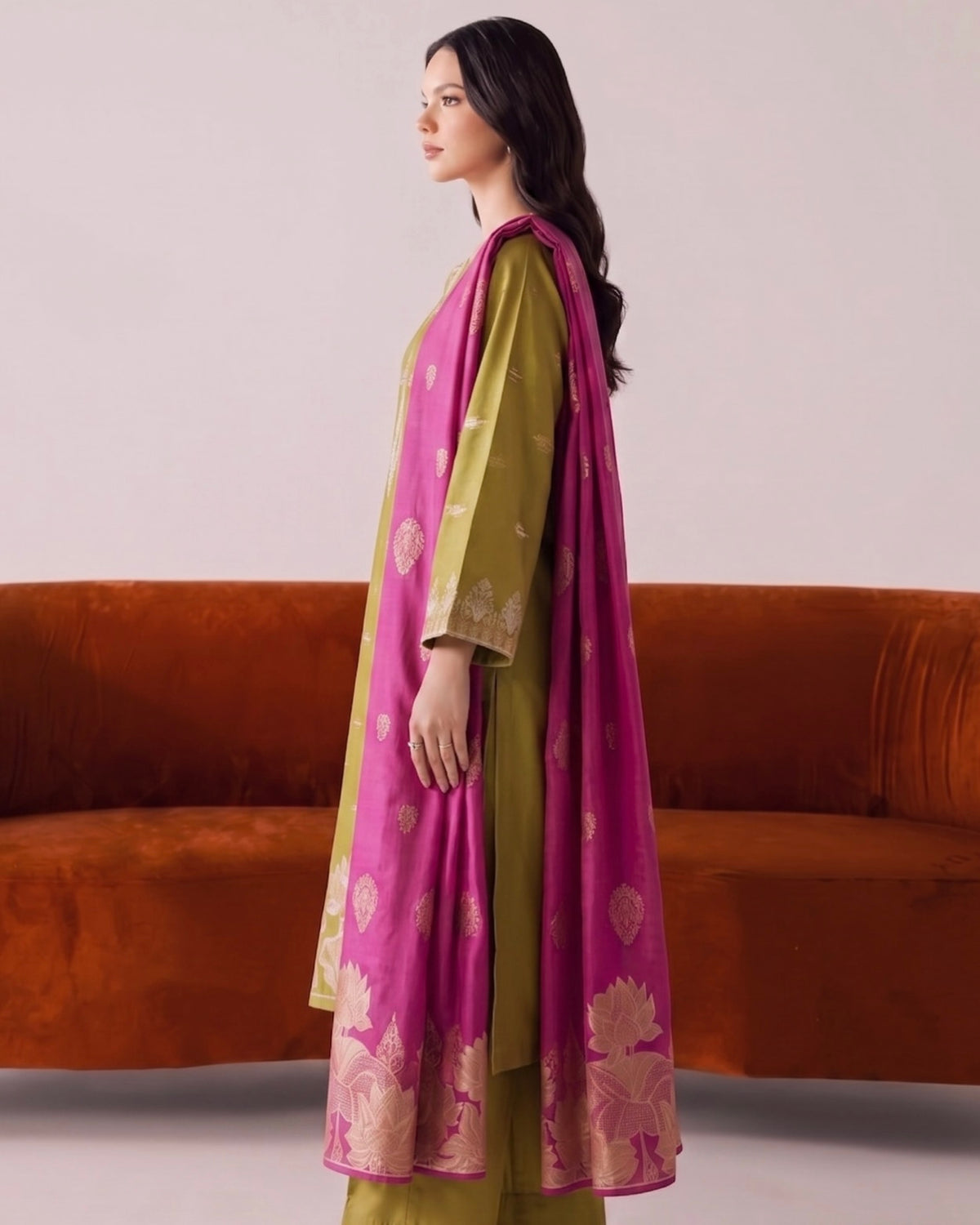 Gullerukh Banarsi | Jacquard Linen | Design 3
