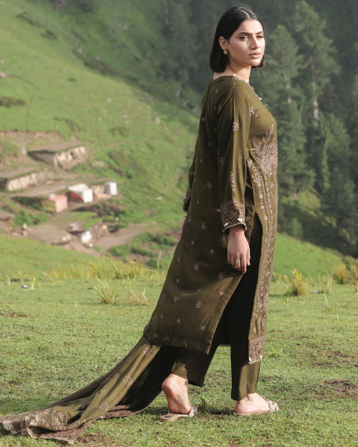 Gullerukh Wadi Ishq | Emb Peach Leather with Emb Shawl | Design 3