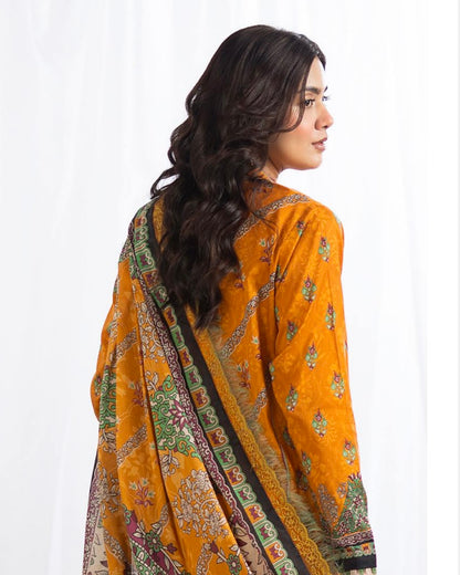 GullJee Haneen | Embroidered Lawn | Design 3