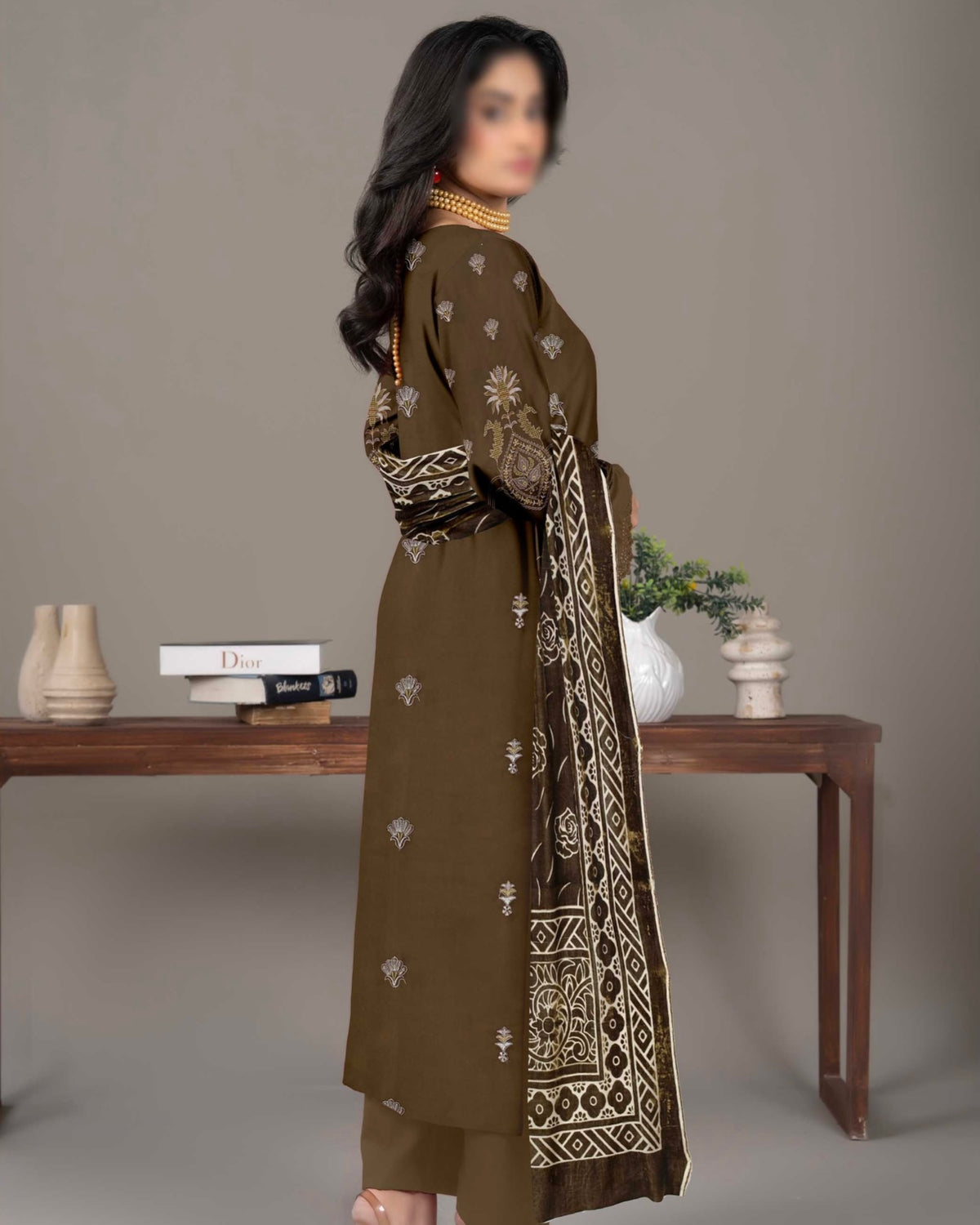 Fantak Zabaish | Emb Dhanak with Plachi Shawl | Design 3